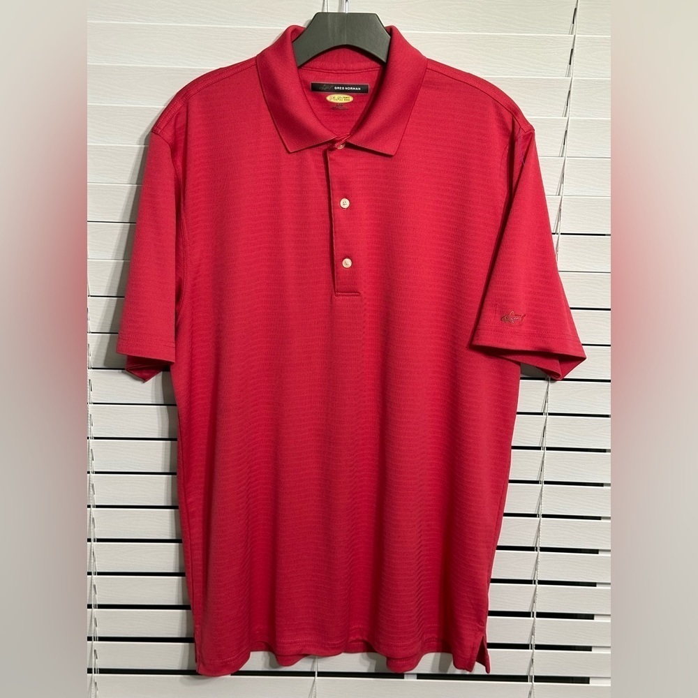 🖤 Greg Norman play dry polo shirt with excellent condition.
